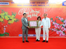 [2023.01.11] Liên đoàn lao động thành phố Hà Nội tặng quà người lao động GTA
